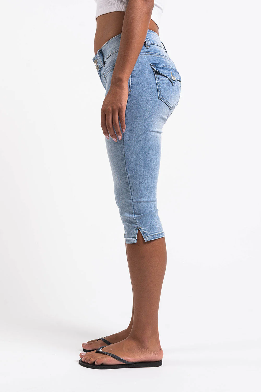 Claire 03Mid Capri Jeans - Bleach Blue - Image 6