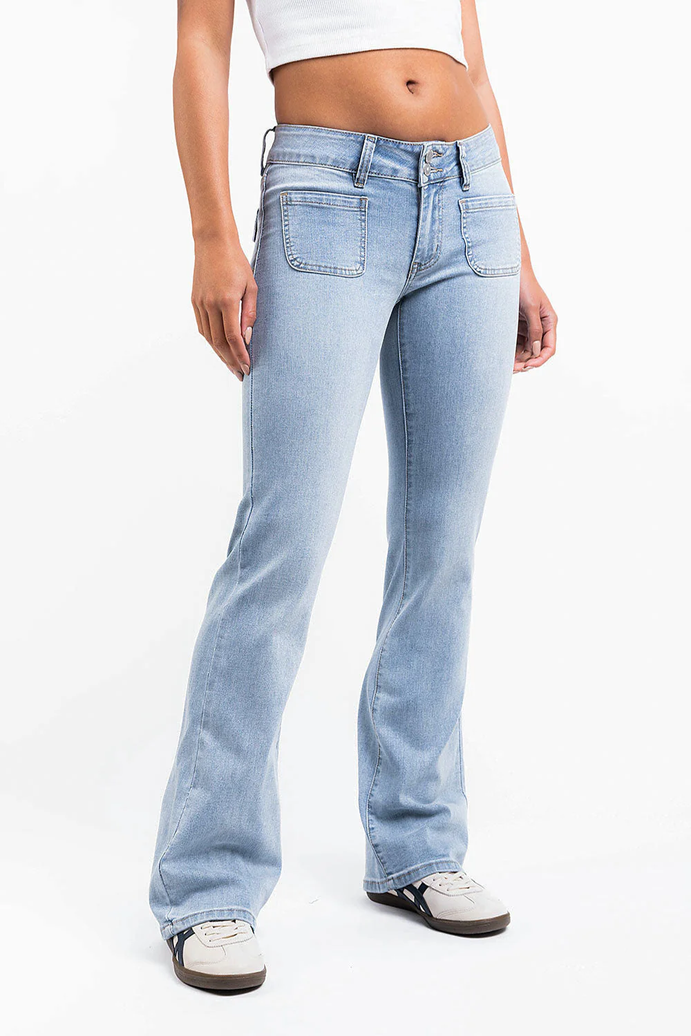 Claire 04Low Bootcut Jeans - Bleach Blue - Image 3
