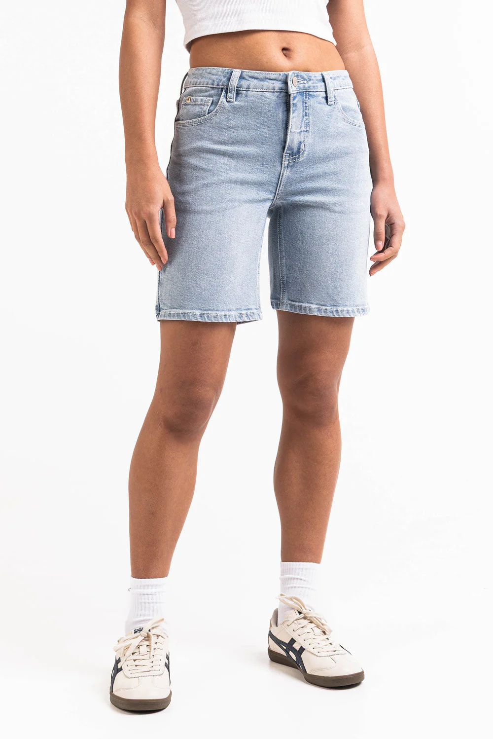 Disa 02Mid 20cm Rette Jeansshorts - Bleach Blue - Image 4