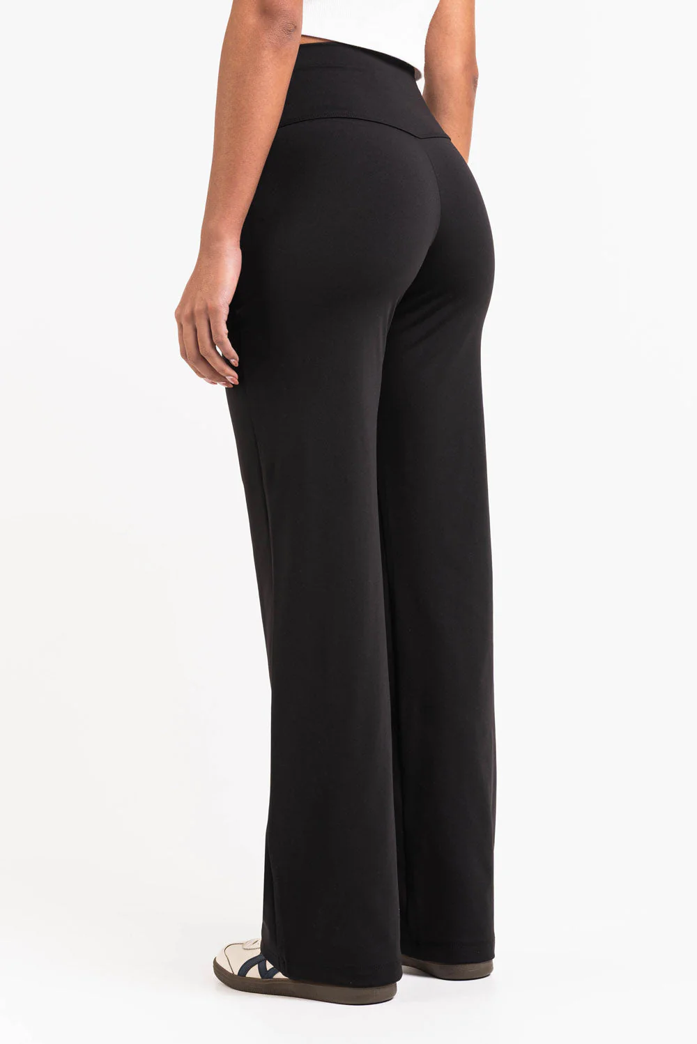 Holly 01Mid ActiveFlex Rette Bukser - Black - Image 5