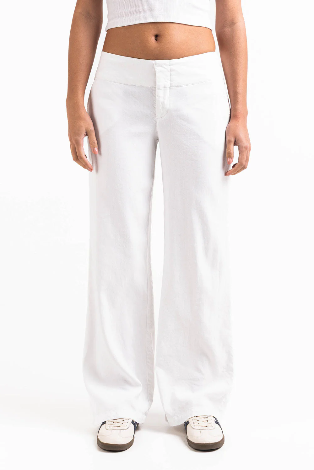 Mabel 03Low LinStretch Rette Linbukser - White