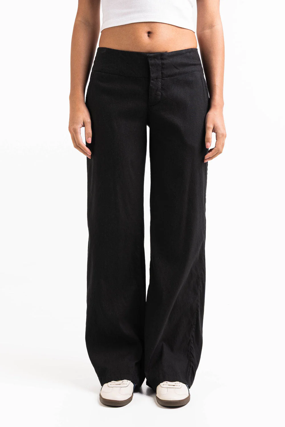 Mabel 03Low LinStretch Rette Linbukser - Black