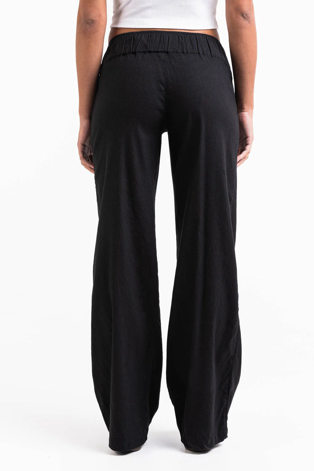 Mabel 03Low LinStretch Rette Linbukser - Black - Image 4