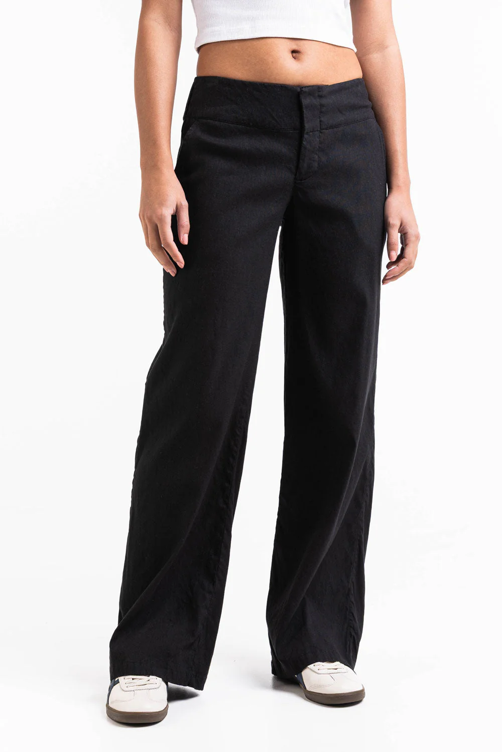 Mabel 03Low LinStretch Rette Linbukser - Black - Image 6