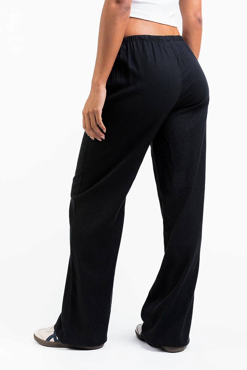 Mel 04Low Rette Linbukser - Black - Image 4