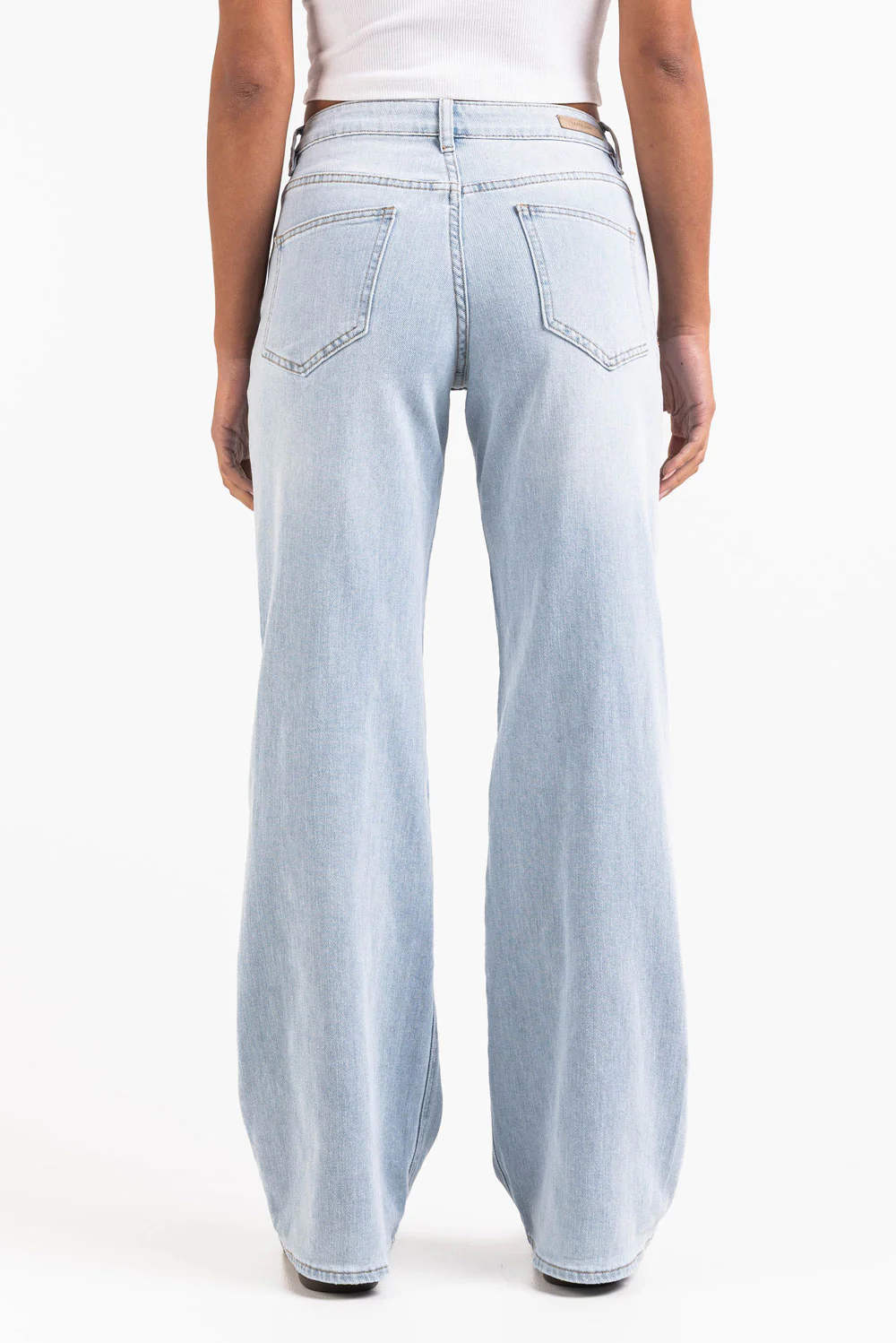 Mikka 03Mid Vide Jeans LightWeight - Bleach Blue - Image 5