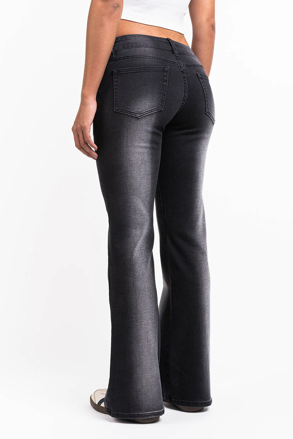 Taylor 02UltraLow Bootcut Jeans - Washed Black - Image 2