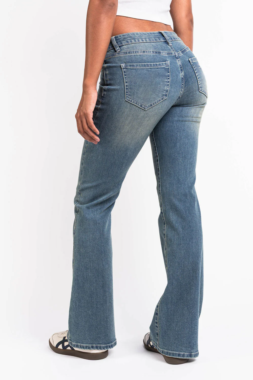 Taylor 02UltraLow Bootcut Jeans - Worn Blue Origin - Image 4